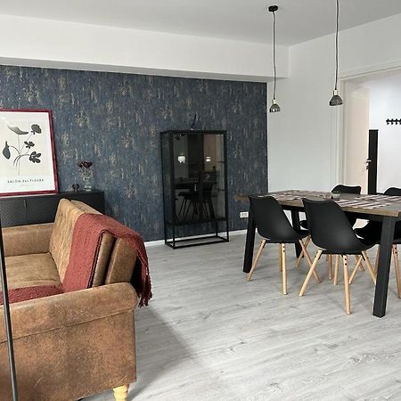 City Center Accommodation - 308 Resita Extérieur photo