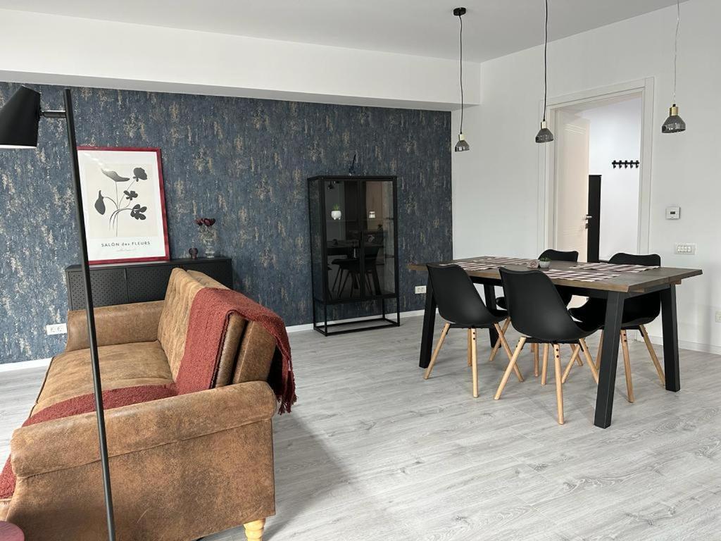 City Center Accommodation - 308 Resita Extérieur photo