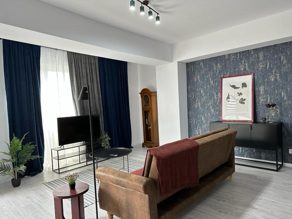 City Center Accommodation - 308 Resita Extérieur photo